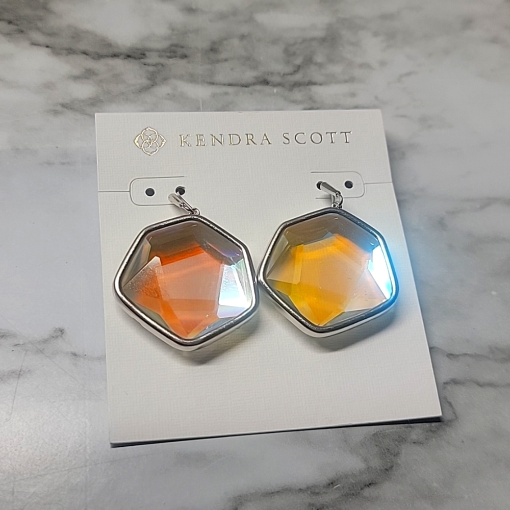 Kendra Scott Vanessa Earrings NWT